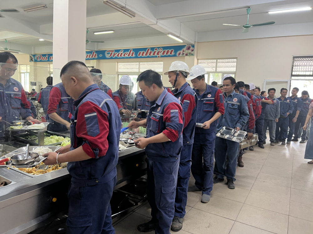 Khoảng sản và Luyện kim Việt Trung