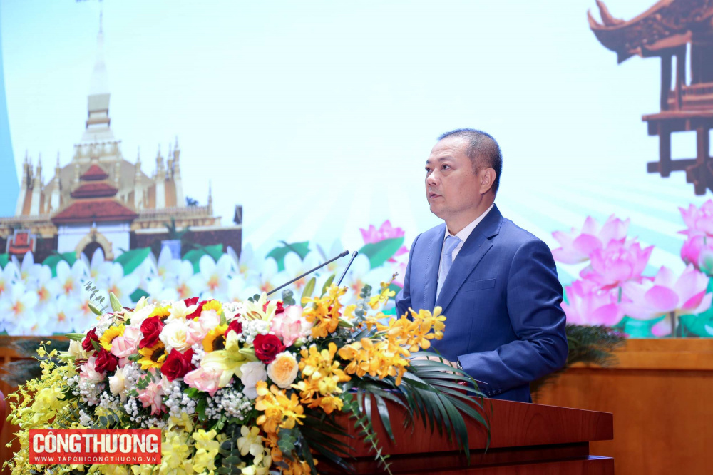 Nhiều kết quả quan trọng trong hoạt động thương mại biên giới Việt Nam - Lào