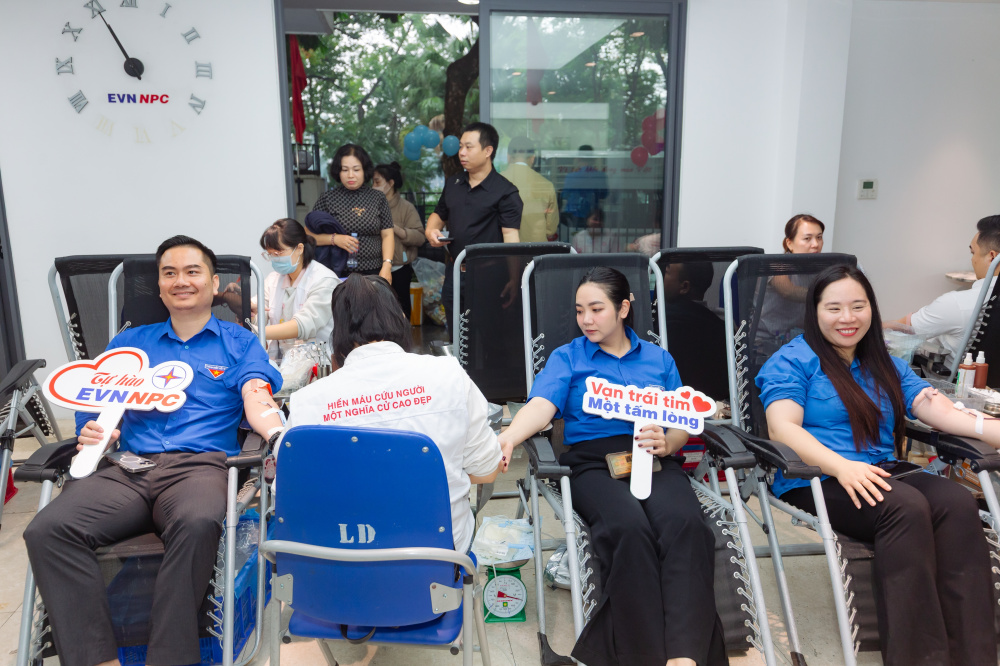 Tuần lễ hồng EVN