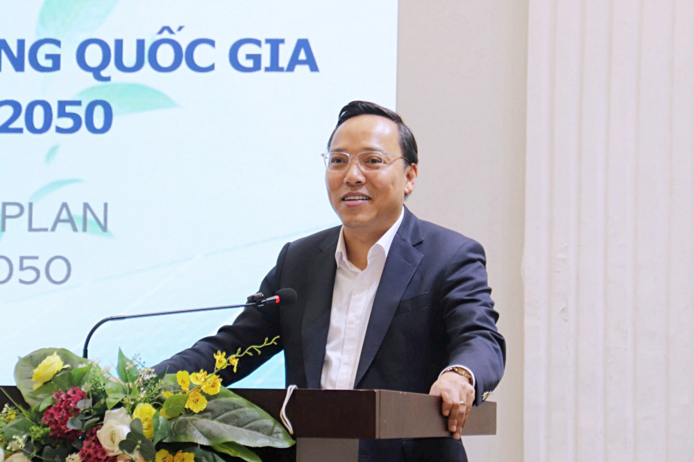 Thứ trưởng Nguyễn Hoàng Long