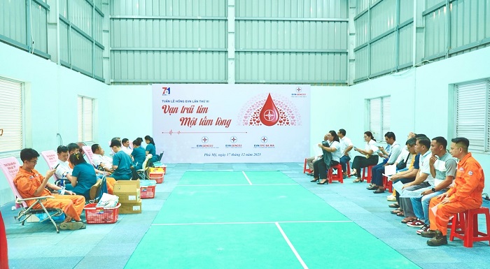 Công ty EPS: Sẻ chia yêu thương qua hoạt động hiến máu tình nguyện