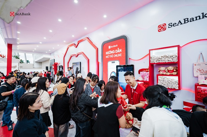 Dấu ấn See The Light: Kết nối 40.000 tri âm bằng cảm xúc