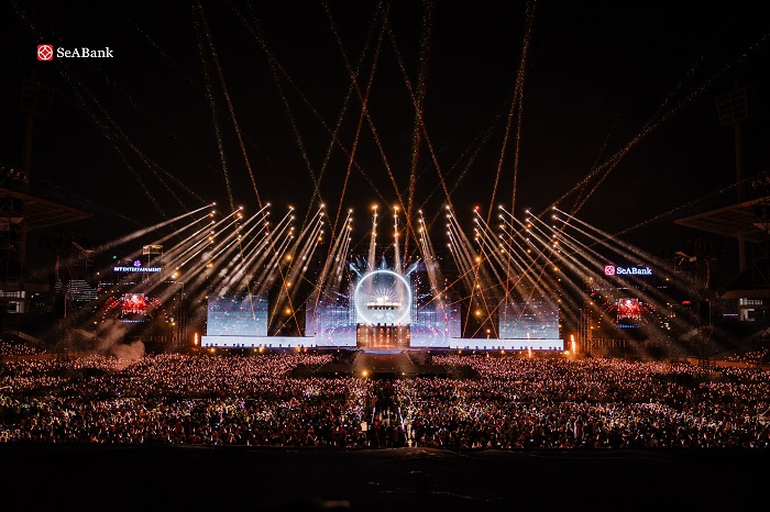 Dấu ấn See The Light: Kết nối 40.000 tri âm bằng cảm xúc