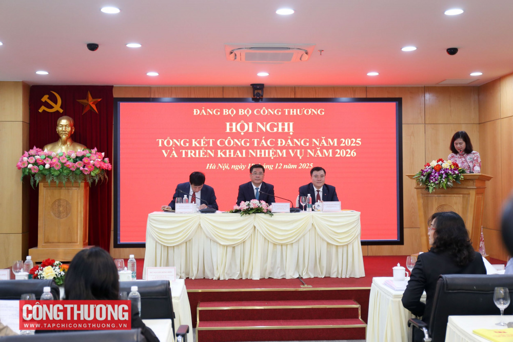 Sáng 18/12/2025, tại Hội nghị tổng kết công tác Đảng năm 2025 và triển khai nhiệm vụ năm 2026 của Đảng bộ Bộ Công Thương