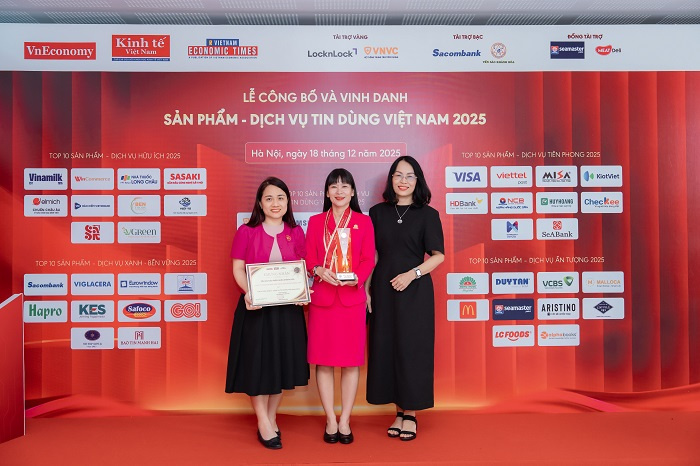 Cán bộ, nhân viên Công ty Yến sào Khánh Hòa phấn khởi vui mừng bởi Thương hiệu Yến sào Khánh Hòa được vinh danh