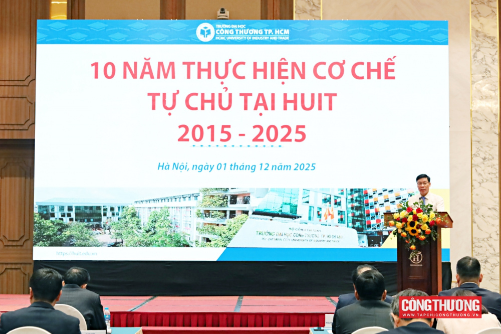 Hội nghị cũng đã vinh danh các giáo sư, phó giáo sư vừa được công nhận, gửi lời tri ân sâu sắc tới những đóng góp lâu dài cho ngành giáo dục - đào tạo của Bộ Công Thương. 