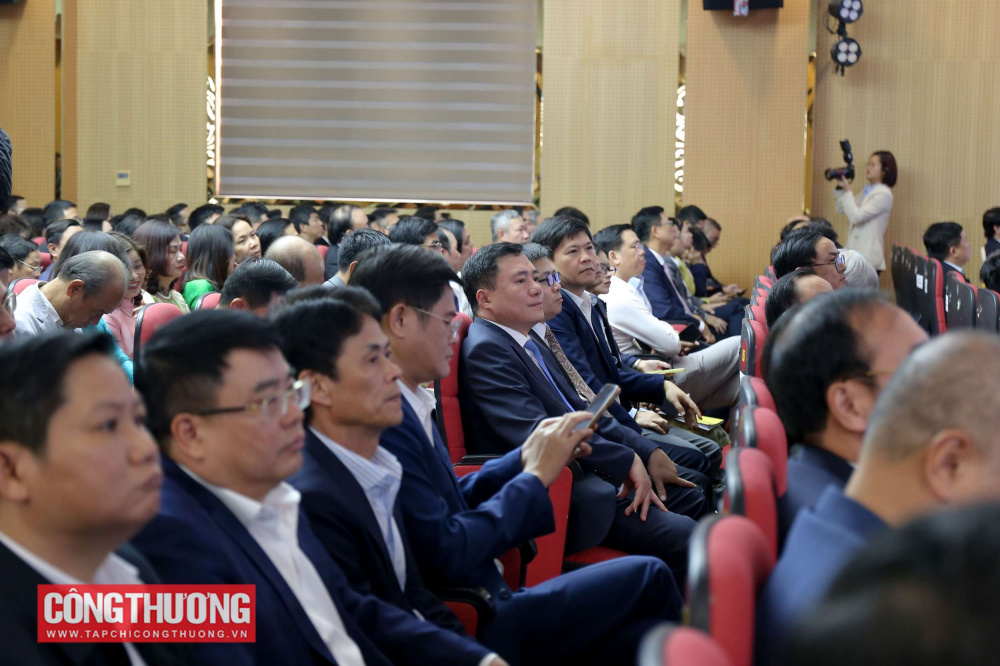 Ngành Công Thương phấn đấu hoàn thành thắng lợi mục tiêu năm 2026, tạo điều đề vững chắc cho giai đoạn mới