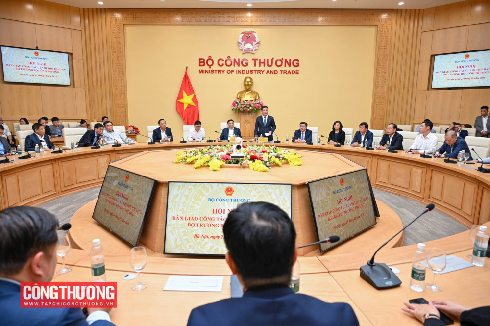 Bộ Công Thương tổ chức Hội nghị bàn giao công tác của Bí thư Đảng ủy, Bộ trưởng Bộ Công Thương
