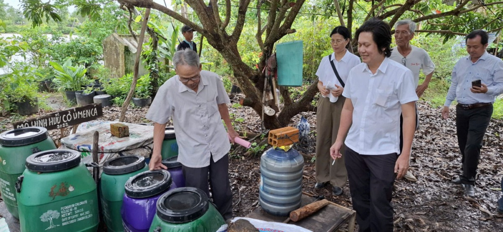 Thanh niên, cán bộ Đoàn tiên phong xử lý chất thải nông nghiệp - Chung tay bảo vệ môi trường xanh