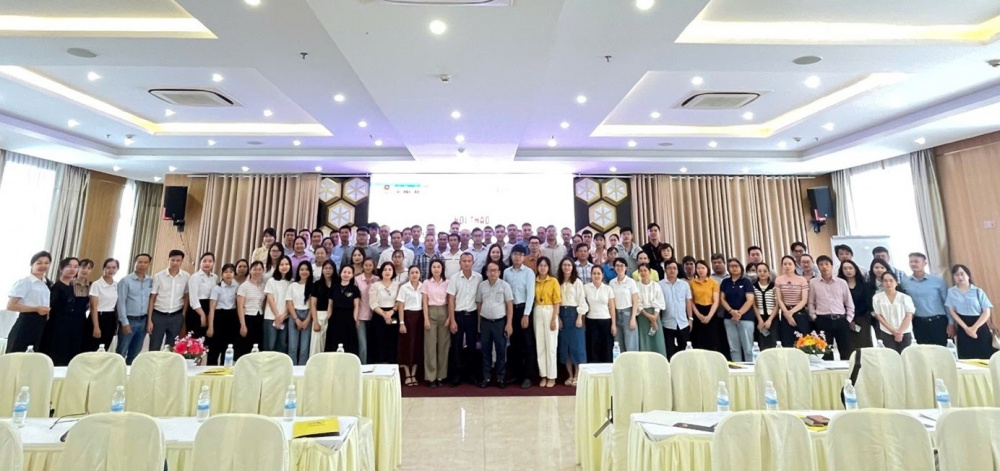 Thực hiện nhiệm vụ tuyên truyền và hướng dẫn thi hành Luật Hóa chất, Cục Hóa chất (Bộ Công Thương) đã tổ chức chuỗi hội thảo chuyên đề “Tuyên truyền, phổ biến các quy định về an toàn hóa chất, chế độ báo cáo và công tác phòng ngừa, ứng phó sự cố hóa chất tuân thủ quy định hiện hành” dành cho các doanh nghiệp và cơ quan quản lý trong lĩnh vực hóa chất.