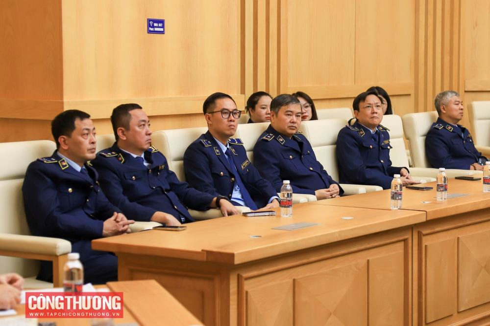 Từ ổn định bộ máy đến hiện đại hóa quản trị: Bước đà cho thị trường trong nước năm 2026