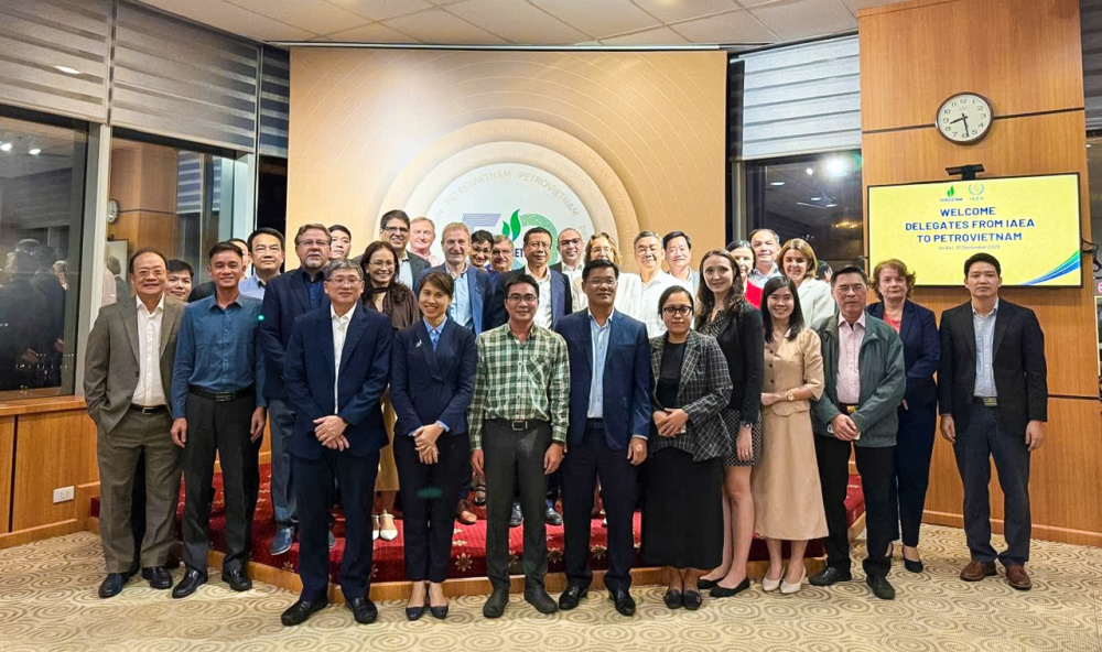 z7317675512946-10497bf24aeaae441ac8ad17dc0f9eb320251212084503.jpg?rt=20251212084708