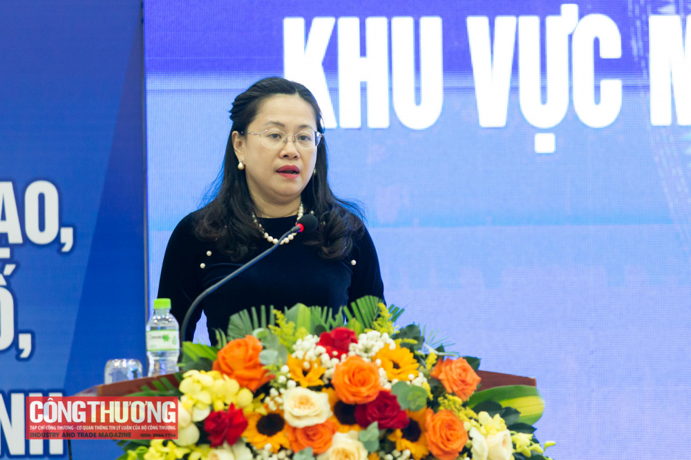 à Đỗ Thị Minh Trâm - Phó Cục trưởng Cục Đổi mới sáng tạo, Chuyển đổi xanh và Khuyến công