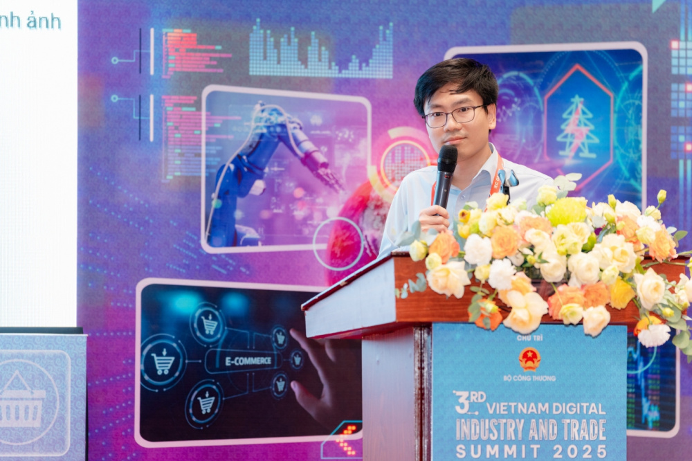 ông Nguyễn Hoa Cương - Phó Viện trưởng Viện Nghiên cứu Chính sách và Chiến lược