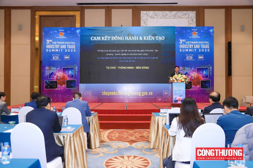 phiên chuyên đề “Chuyển đổi kép trong sản xuất công nghiệp và năng lượng”