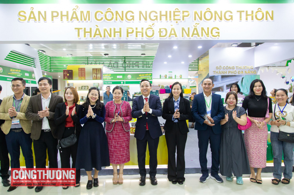 Hội chợ triển lãm cũng là cầu nối quan trọng thúc đẩy giao thương, kết nối cung - cầu, mở rộng mạng lưới đối tác, mở ra cơ hội ký kết hợp đồng, kết nối thị trường cho doanh nghiệp.