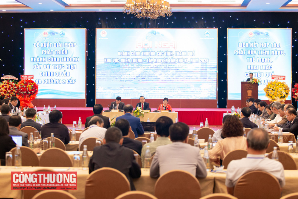 Thứ trưởng Bộ Công Thương Nguyễn Hoàng Long chủ trì Hội nghị ngành Công Thương các tỉnh, thành phố khu vực miền Trung - Tây Nguyên lần thứ XI năm 2025.