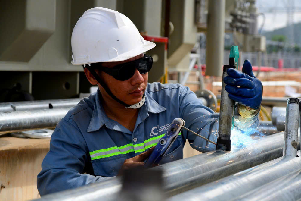 Trạm biến áp 220kV Nam Cấm