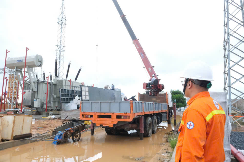 Trạm biến áp 220kV Nam Cấm