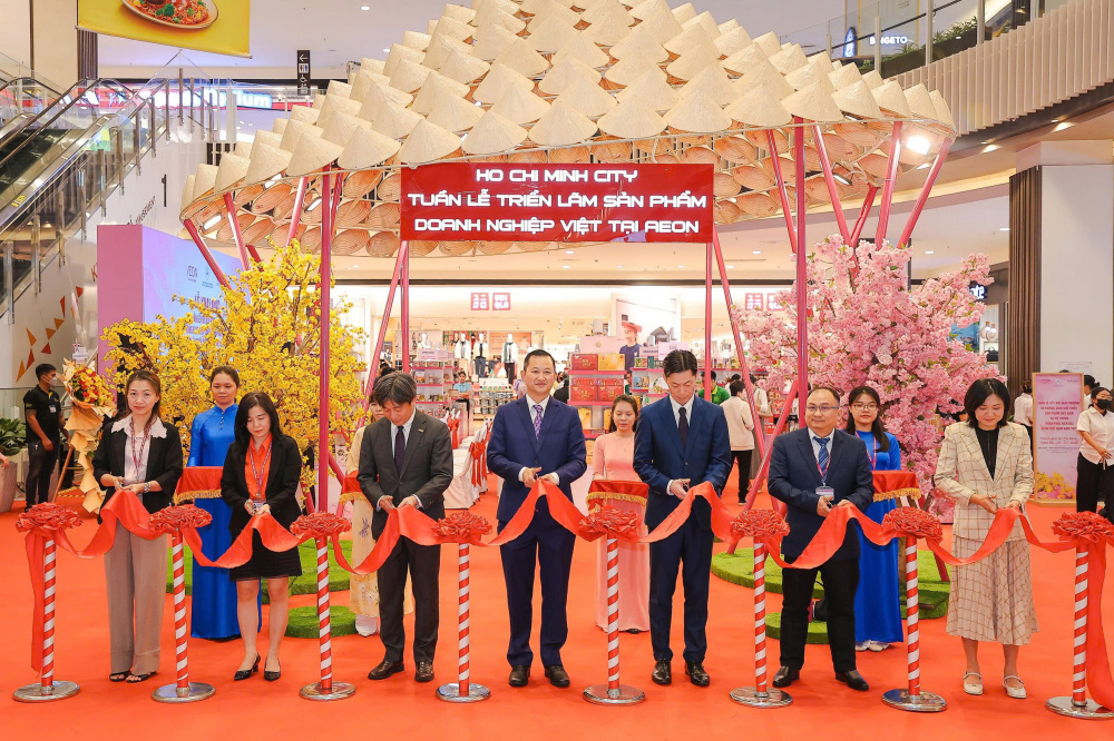 AEON Việt Nam 3 năm liên tiếp vào Top 3 Doanh nghiệp Bền vững ngành Thương mại – Dịch vụ