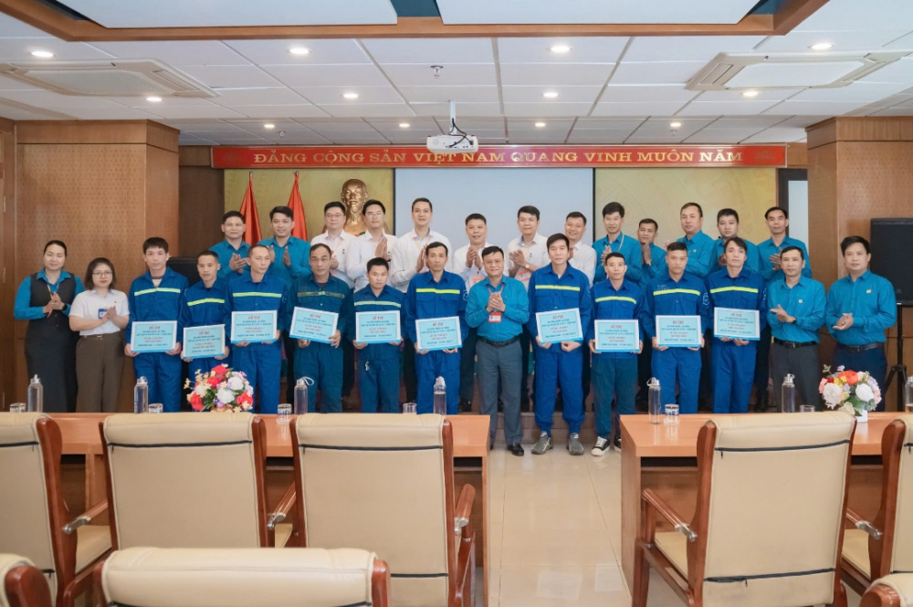 z7288261553732 dbdb3d4d0119a691f467a6a7f3c1e957