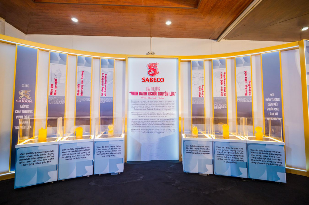 Vinh danh Người truyền lửa