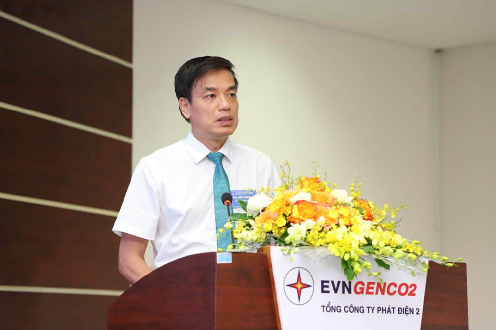 Uông Quang Huy – Phó Chủ tịch Công đoàn Điện lực Việt Nam phát biểu chỉ đạo.