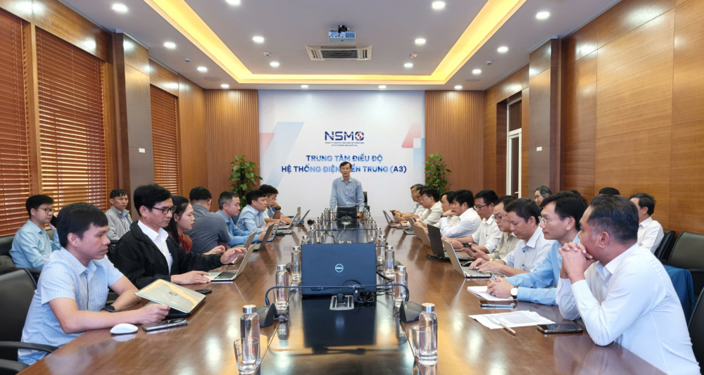 Trung tâm Điều độ Hệ thống điện miền Trung (CSO) đã tổ chức cuộc họp trao đổi với các đơn vị quản lý vận hành nhằm làm rõ yêu cầu vận hành và thống nhất phương thức vận hành hệ thống điện miền Trung trong năm 2026.