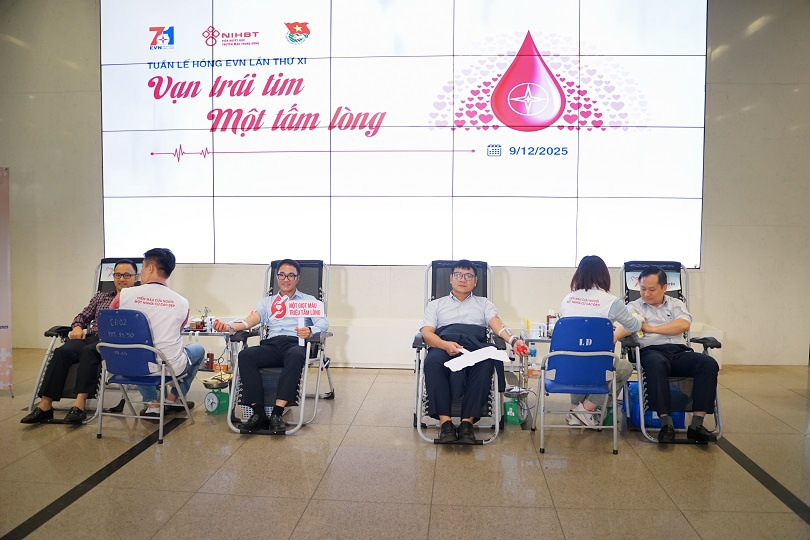 Tuần lễ hồng EVN lần thứ XI