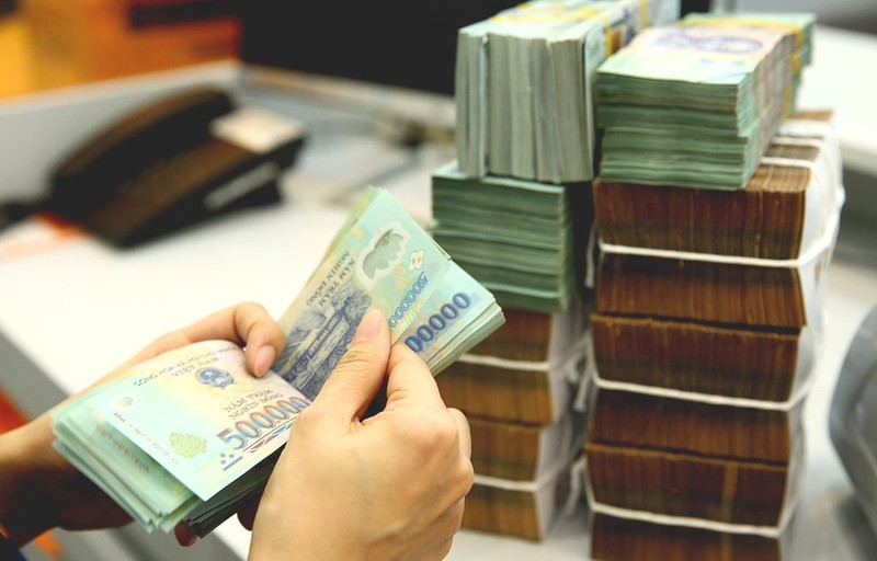thẩm quyền tài chính