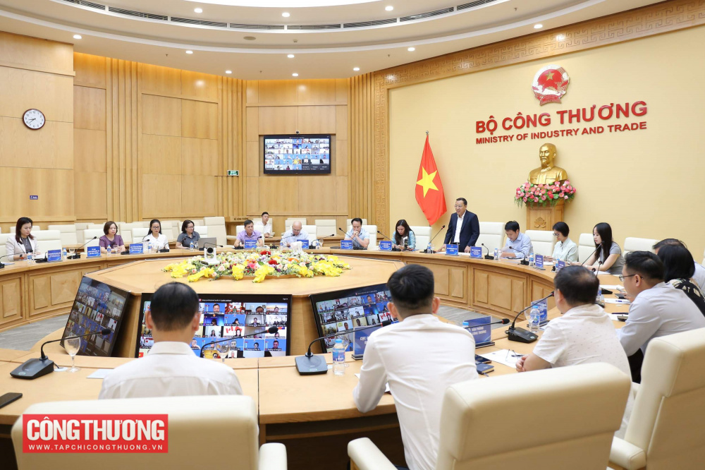 Đồng bộ giải pháp, thúc đẩy sản xuất, hỗ trợ doanh nghiệp ngành Công Thương phục hồi sau đại dịch