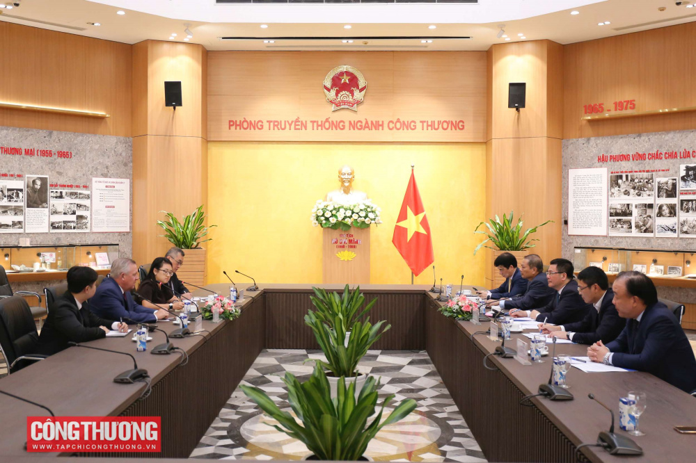 Tạo điều kiện thuận lợi hỗ trợ doanh nghiệp chuyển đổi số trong logistics và phát triển nguồn nhân lực chất lượng cao