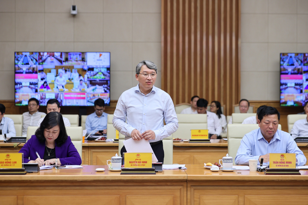 Thủ tướng: Tăng trưởng 8,3-8,5% năm 2025 là khó nhưng không thể không làm