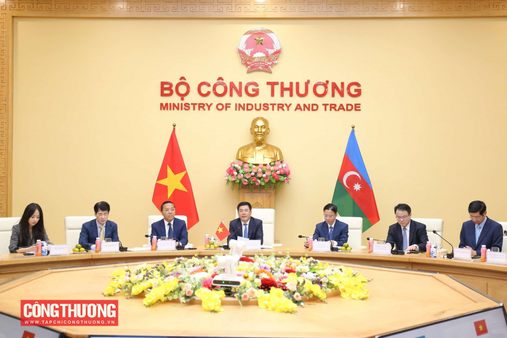 Tăng cường hợp tác, triển khai hiệu quả Bản ghi nhớ hợp tác trong lĩnh vực năng lượng Việt Nam - Azerbaijan