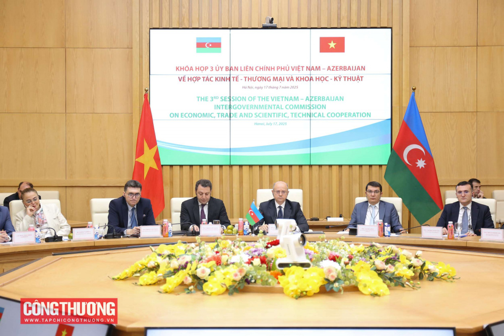 Tăng cường hợp tác, triển khai hiệu quả Bản ghi nhớ hợp tác trong lĩnh vực năng lượng Việt Nam - Azerbaijan