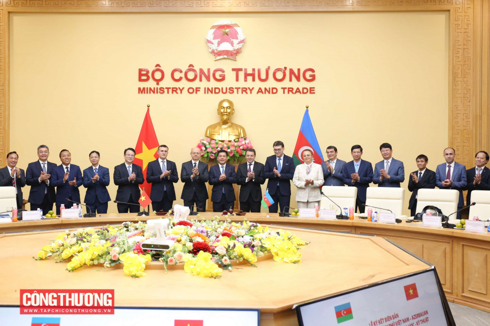 Tăng cường hợp tác, triển khai hiệu quả Bản ghi nhớ hợp tác trong lĩnh vực năng lượng Việt Nam - Azerbaijan