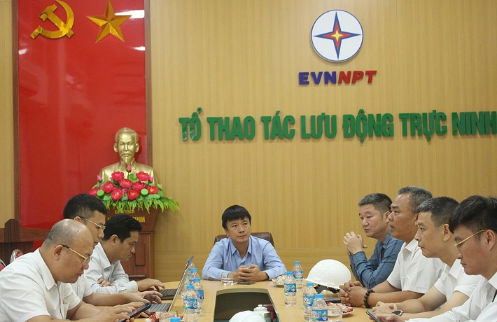 ứng trực bão số 3 tại vùng tâm bão