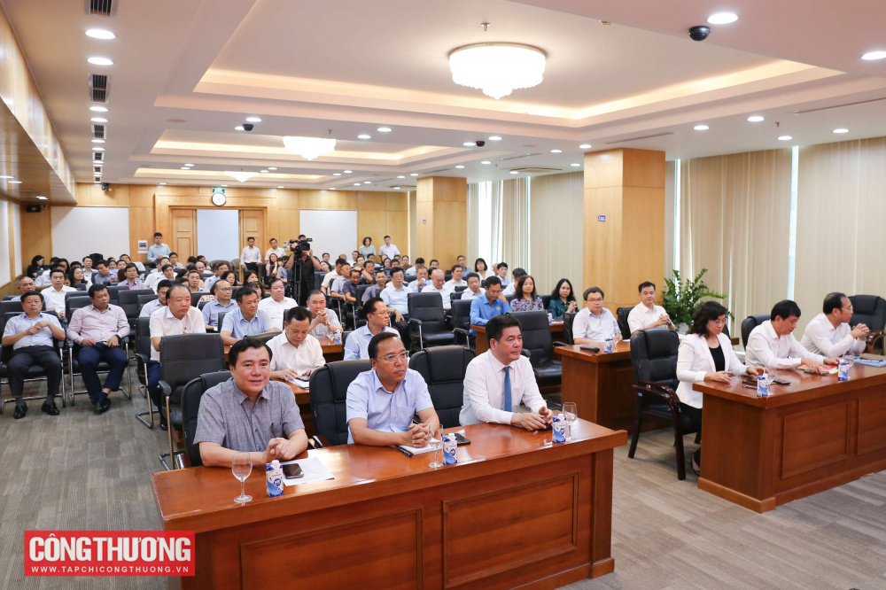 Bộ Công Thương: Đổi mới, cải thiện môi trường làm việc, nâng cao chất lượng hiệu quả công tác sau sắp xếp, sáp nhập