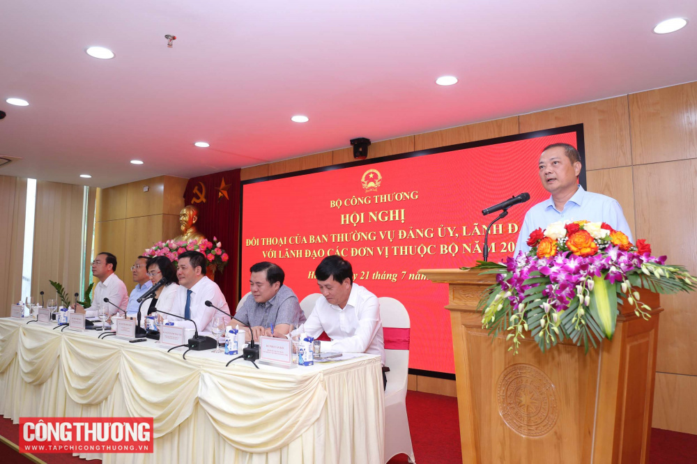Hội nghị đối thoại của Ban Thường vụ Đảng ủy, Lãnh đạo Bộ với Lãnh đạo các đơn vị thuộc Bộ Công Thương năm 2025
