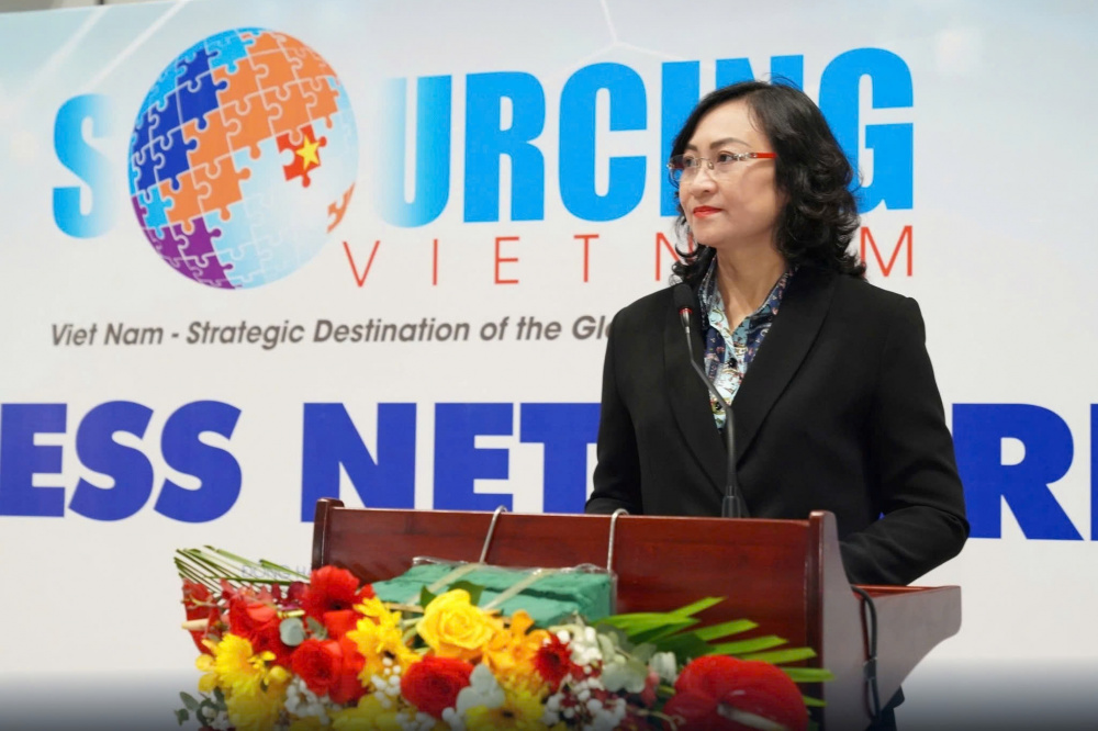 Thứ trưởng Bộ Công Thương Phan Thị Thắng phát biểu tại Triển lãm và Sự kiện kết nối chuỗi cung ứng hàng hoá quốc tế Vietnam International Sourcing 2024