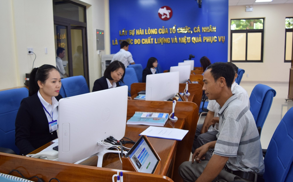 cán bộ công chức