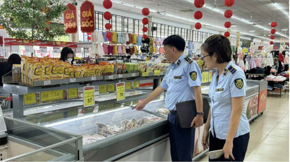 Tăng cường kiểm soát thị trường, chủ động giải pháp đảm bảo nguồn cung hàng hóa thiết yếu ứng phó bão số 3 WIPHA