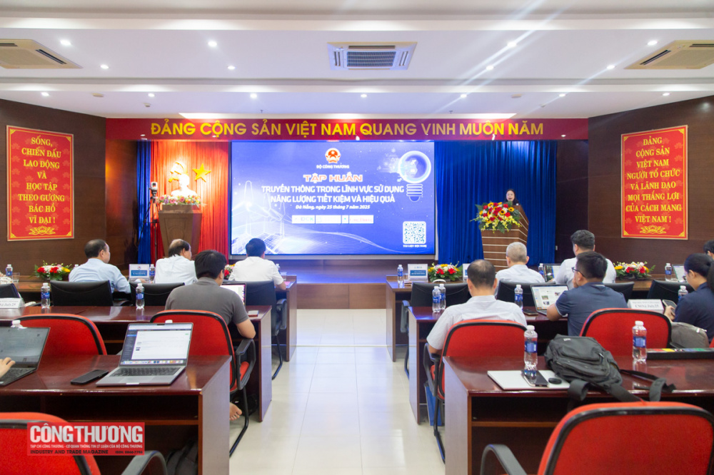 Bộ Công Thương tổ chức Hội nghị Tập huấn truyền thông trong lĩnh vực sử dụng năng lượng tiết kiệm và hiệu quả cho các cơ quan thông tấn, báo chí khu vực miền Trung