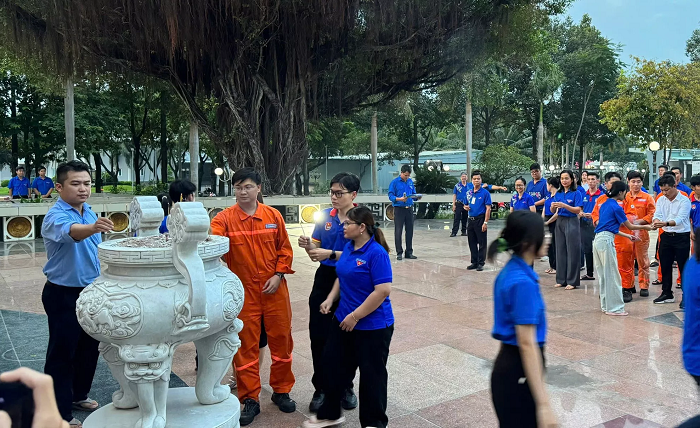 Nhiệt điện Phú Mỹ: Tri ân các gia đình có công với cách mạng nhân Ngày Thương binh - Liệt sĩ