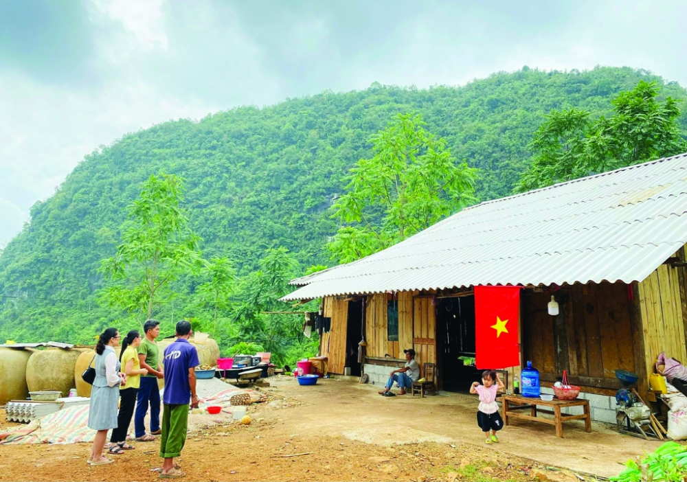 Thủ tướng yêu cầu xoá nhà tạm