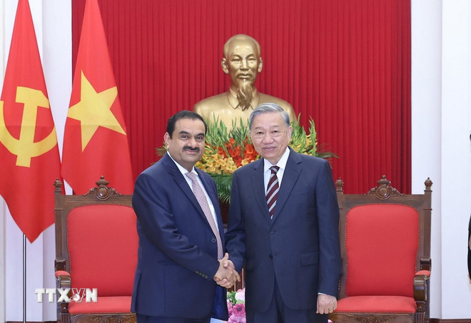 tập đoàn đầu tư adani
