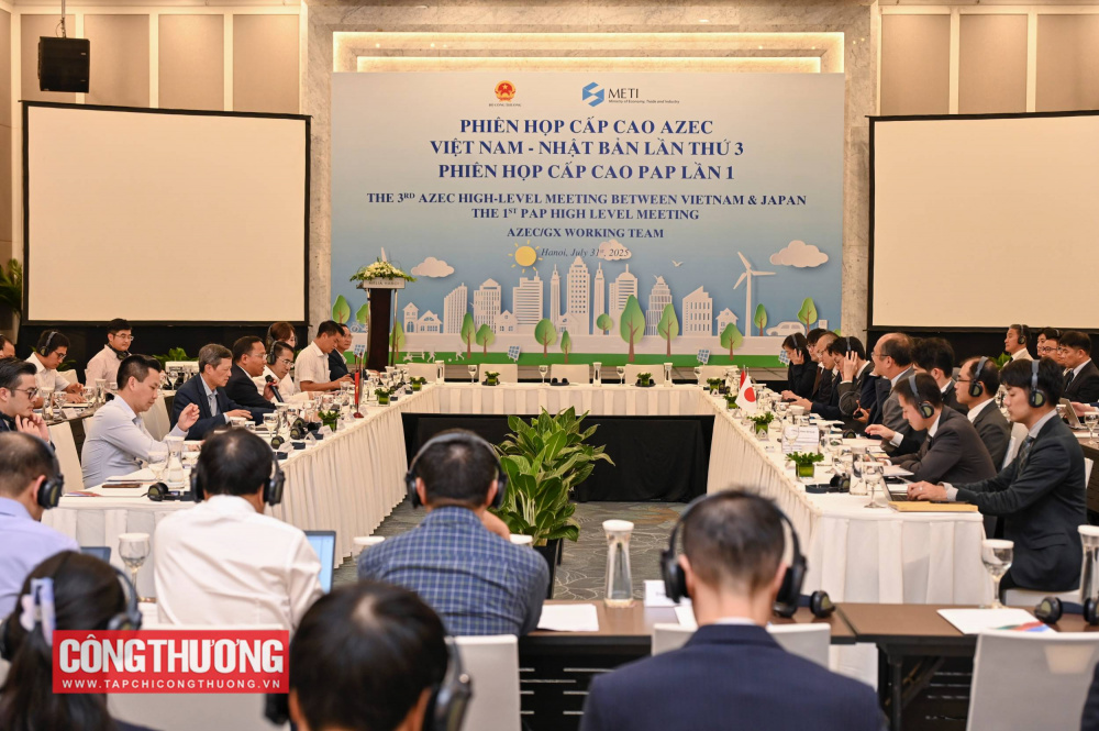 Chiều 31/7/2025, Bộ Công Thương, Đại sứ quán Nhật Bản tại Việt Nam, Ngân hàng Hợp tác Quốc tế Nhật Bản, Hiệp hội doanh nghiệp Nhật Bản tại Việt Nam đã phối hợp tổ chức Phiên họp cấp cao AZEC Việt Nam - Nhật Bản lần thứ 3.