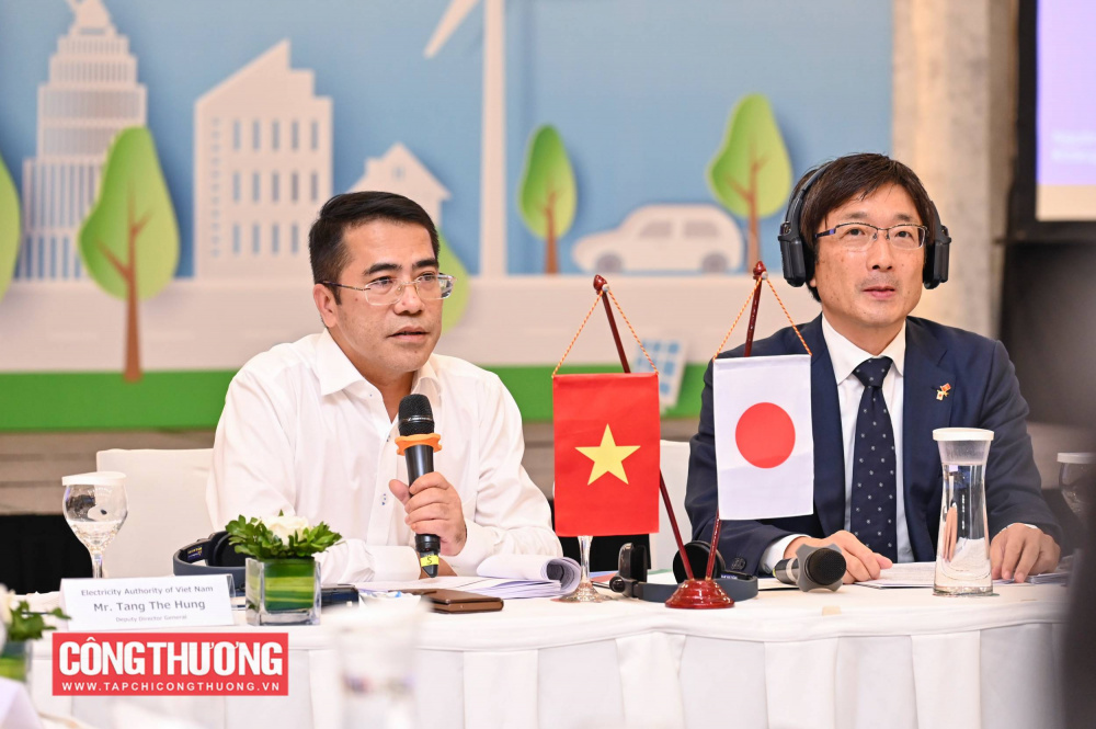 Chiều 31/7/2025, Bộ Công Thương, Đại sứ quán Nhật Bản tại Việt Nam, Ngân hàng Hợp tác Quốc tế Nhật Bản, Hiệp hội doanh nghiệp Nhật Bản tại Việt Nam đã phối hợp tổ chức Phiên họp cấp cao AZEC Việt Nam - Nhật Bản lần thứ 3.