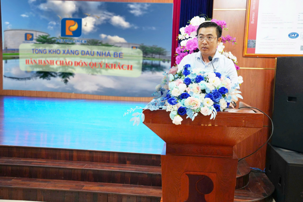 xăng dầu nhà bè