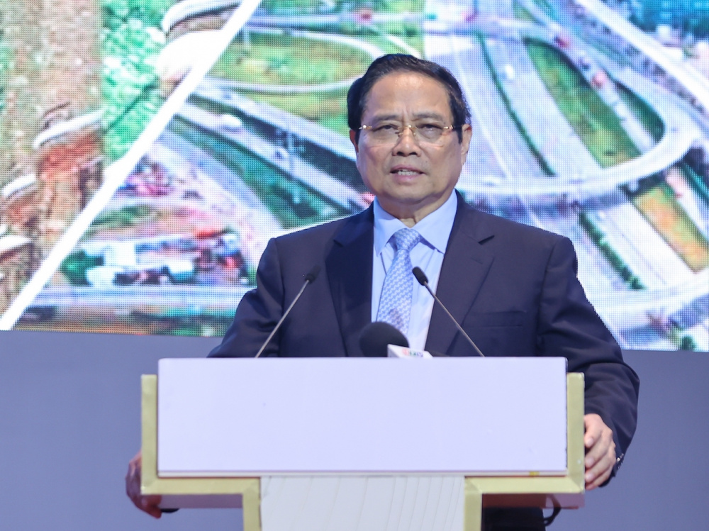 Thủ tướng Phạm Minh Chính chủ trì Hội nghị lần thứ 6 Hội đồng điều phối vùng Đông Nam Bộ và Phiên họp lần thứ 4 Ban Chỉ đạo triển khai Nghị quyết số 98/2023/QH15 của Quốc hội về thí điểm một số cơ chế, chính sách đặc thù phát triển TPHCM - Ảnh: VGP